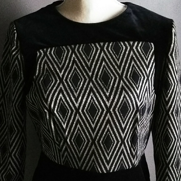 The Limited Black/Gold Dress - Picture 2 of 5